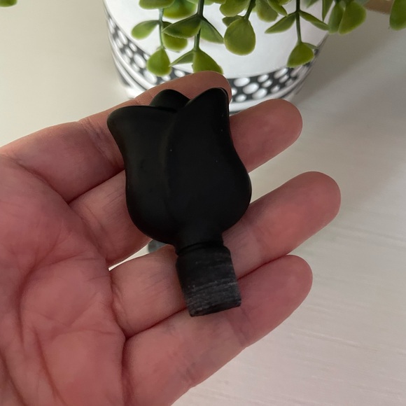 Vintage Frosted Black Glass Art Deco Shell Perfume Bottle & Stopper - Picture 3 of 9